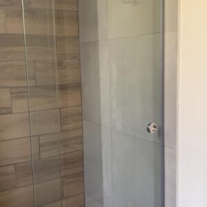 Cancel de baño con sistema Dublin: 1 m a 1.10 m x 1.90 m de altura